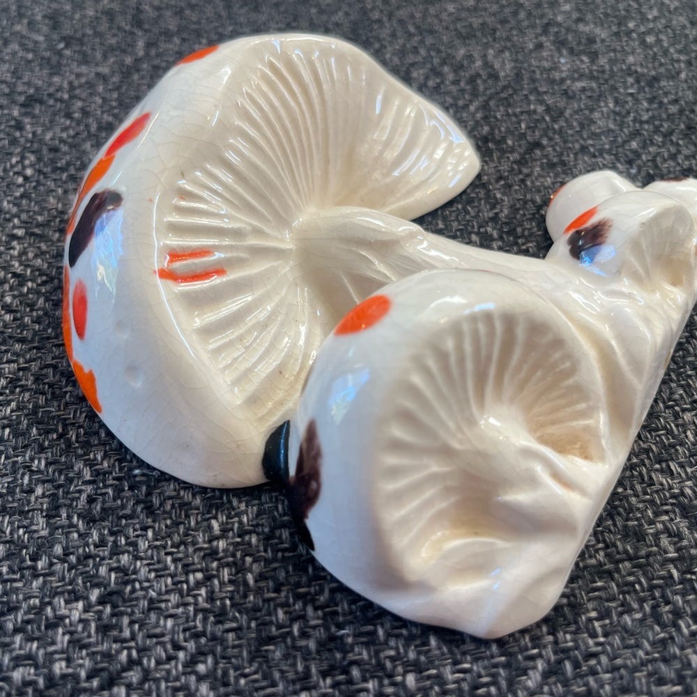 •1975 Duncan Ceramics Wall Mushroom Decor Set of 2• - Picture 3 of 10